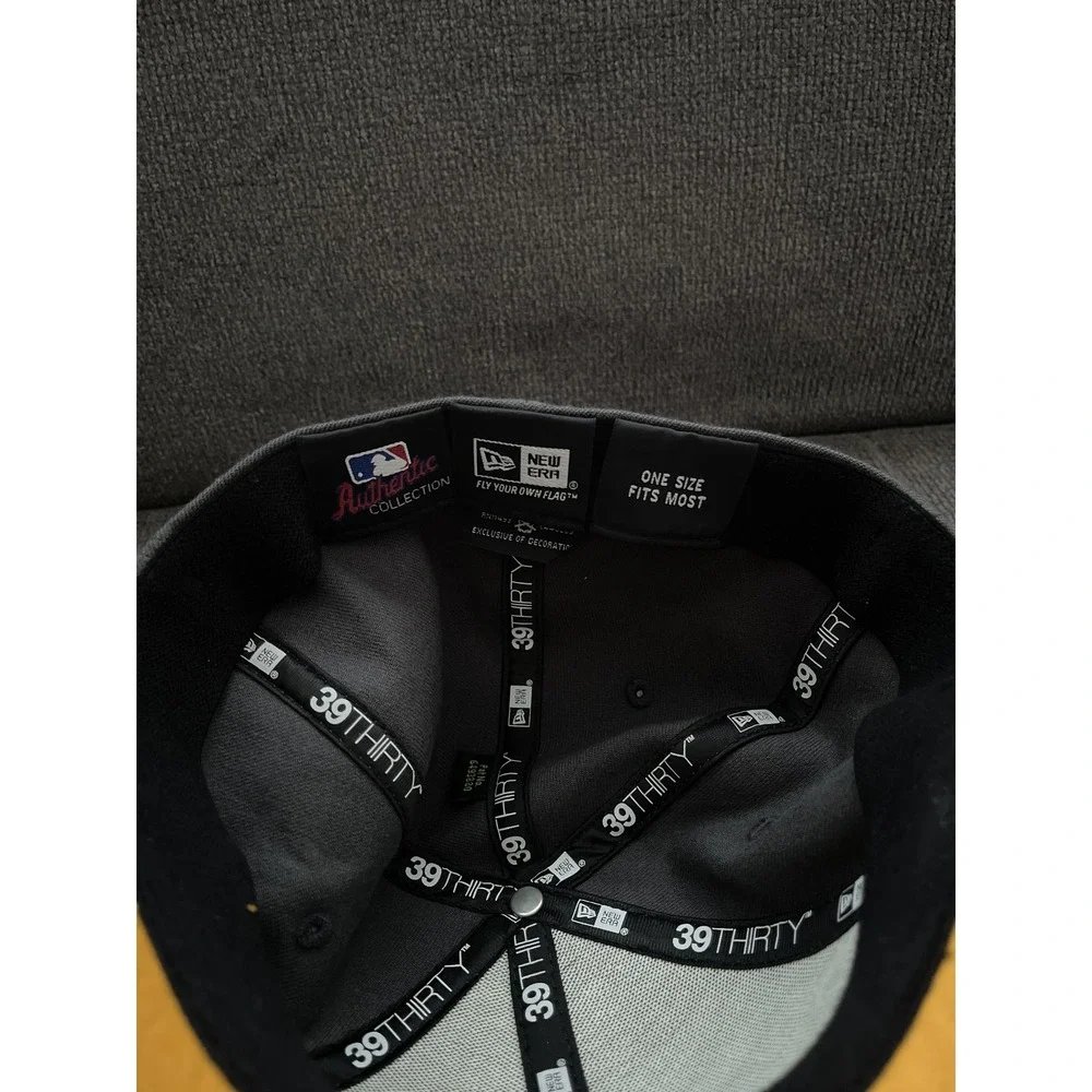 St. Louis Cardinals Hat Cap Fitted One Size MLB Baseball Champions 2011 New Era